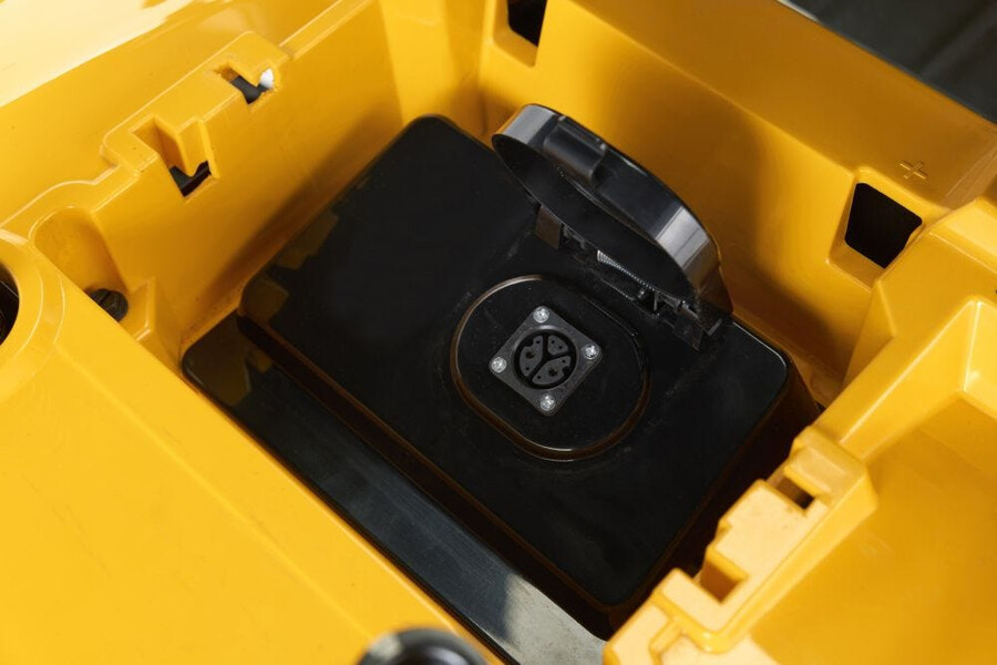 battery garden tractor - tornado 598e