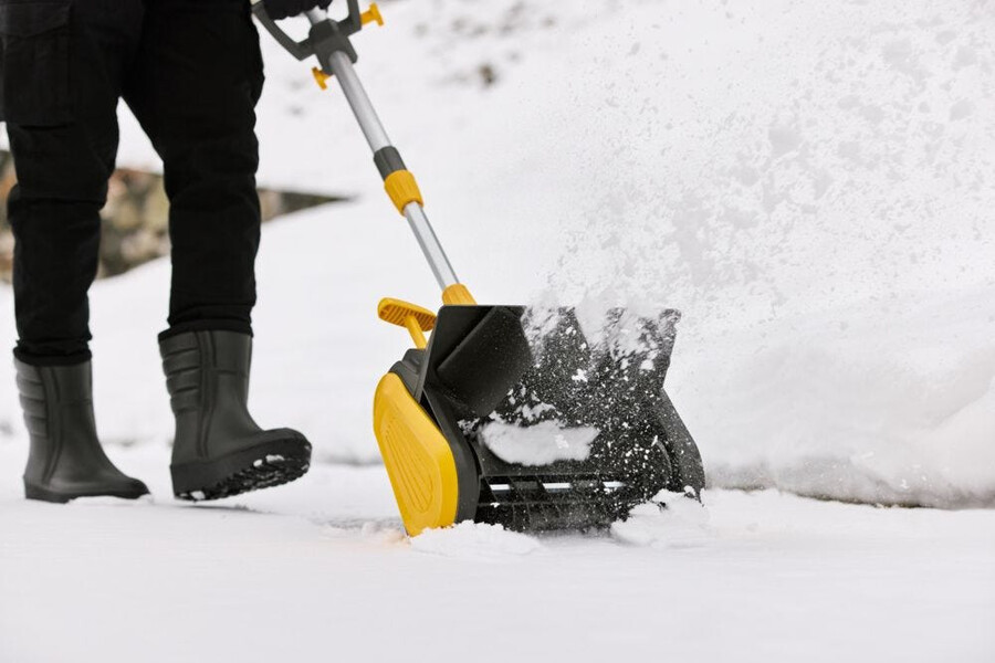 battery snow blower - st 300e