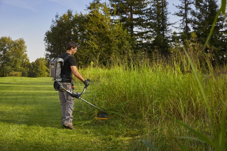 cordless brushcutter - sbc 900 d ae