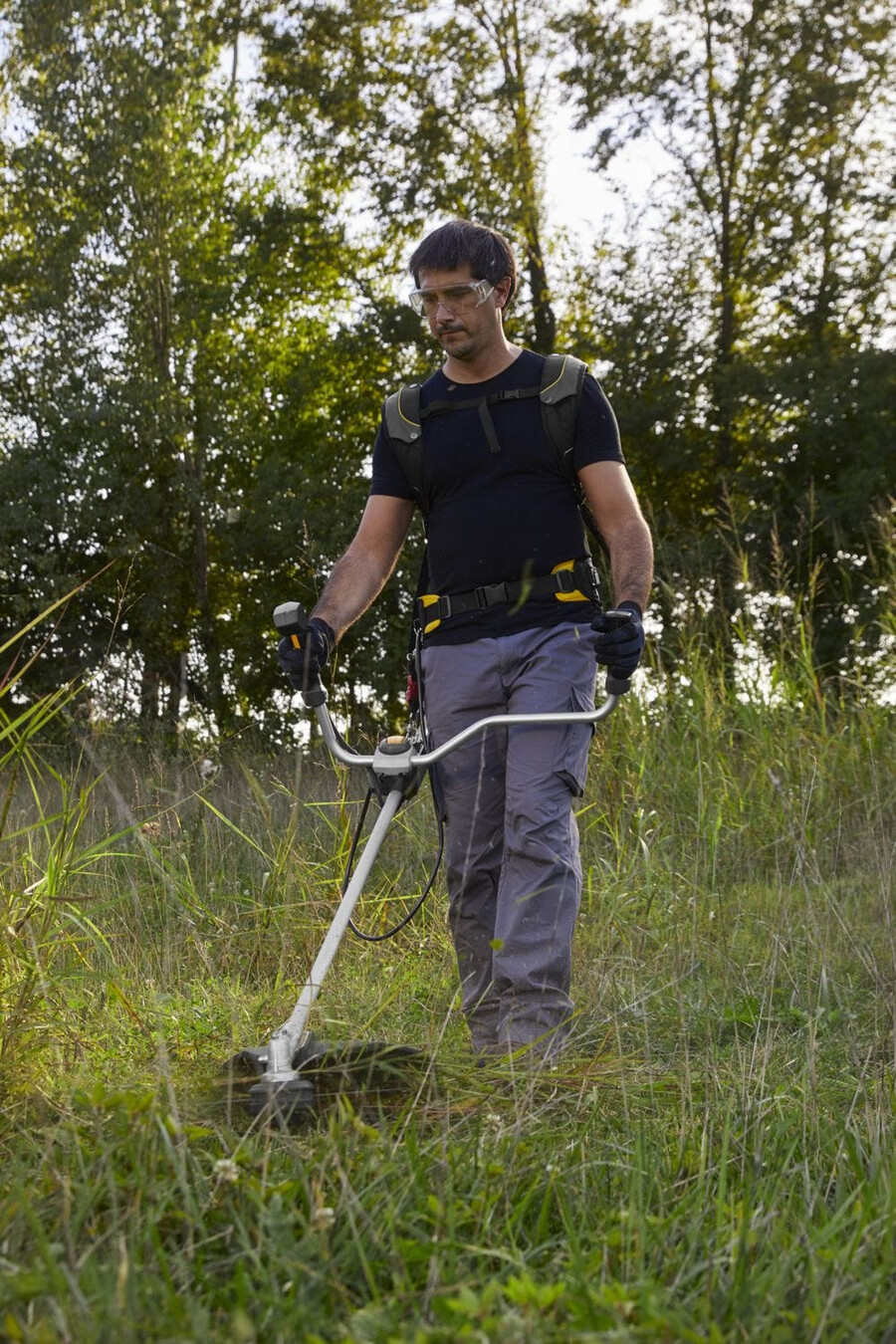cordless brushcutter - sbc 900 d ae