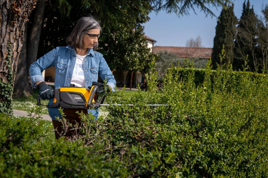 cordless hedge trimmer - ht 500e kit