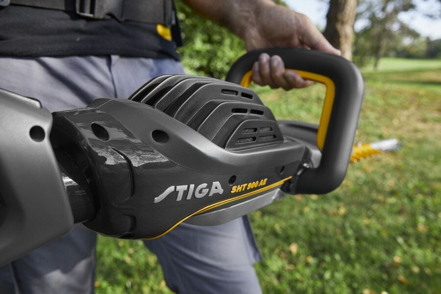 cordless hedge trimmer - sht 900 ae