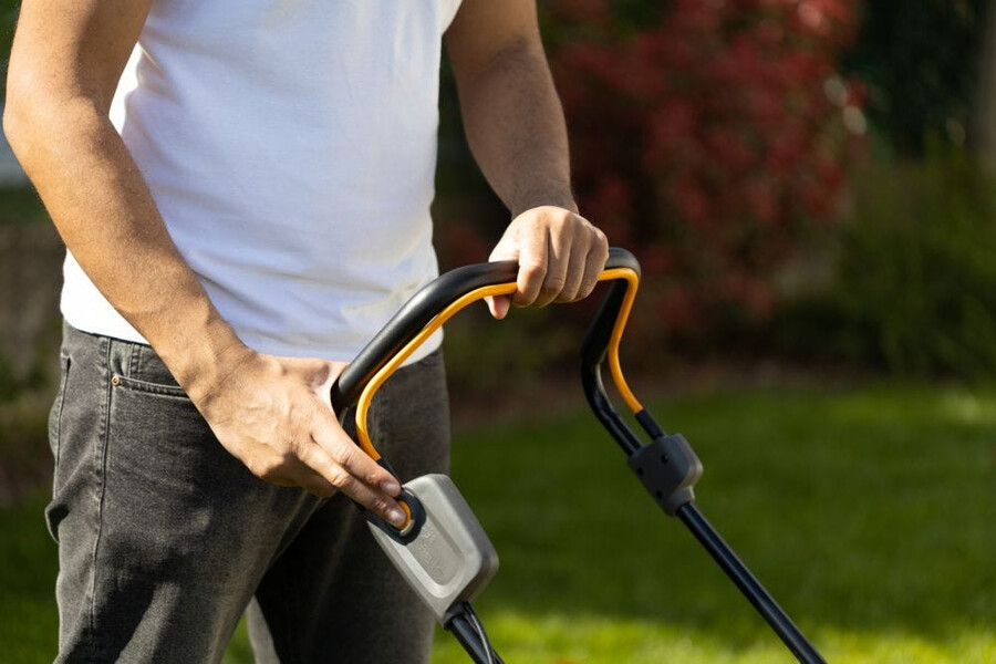 cordless lawn mower - collector 136e kit