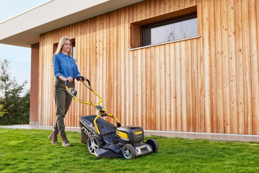 cordless lawn mower - combi 748e v kit