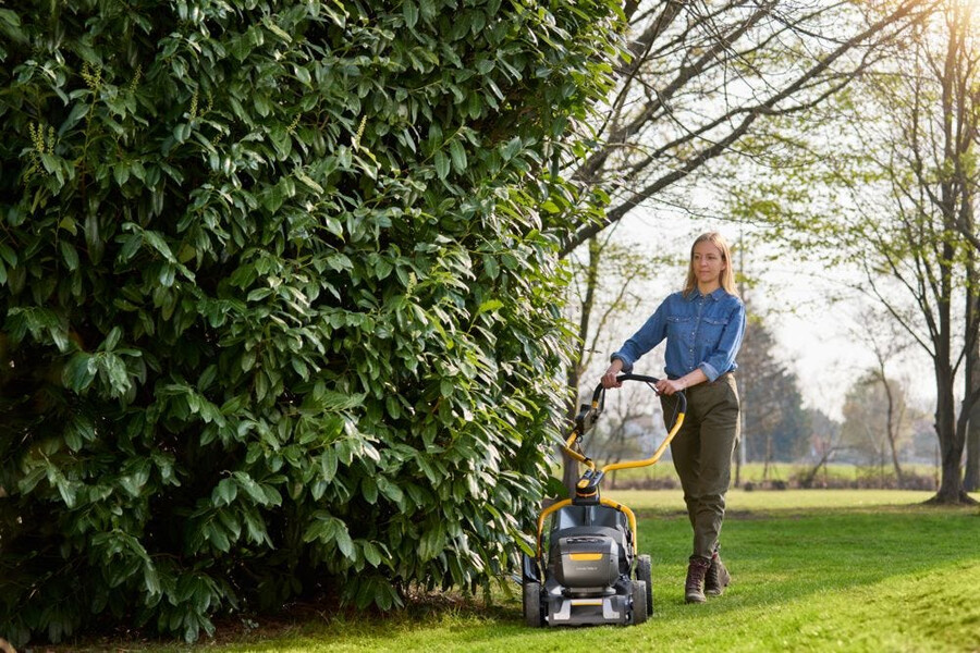 cordless lawn mower - combi 748e v kit