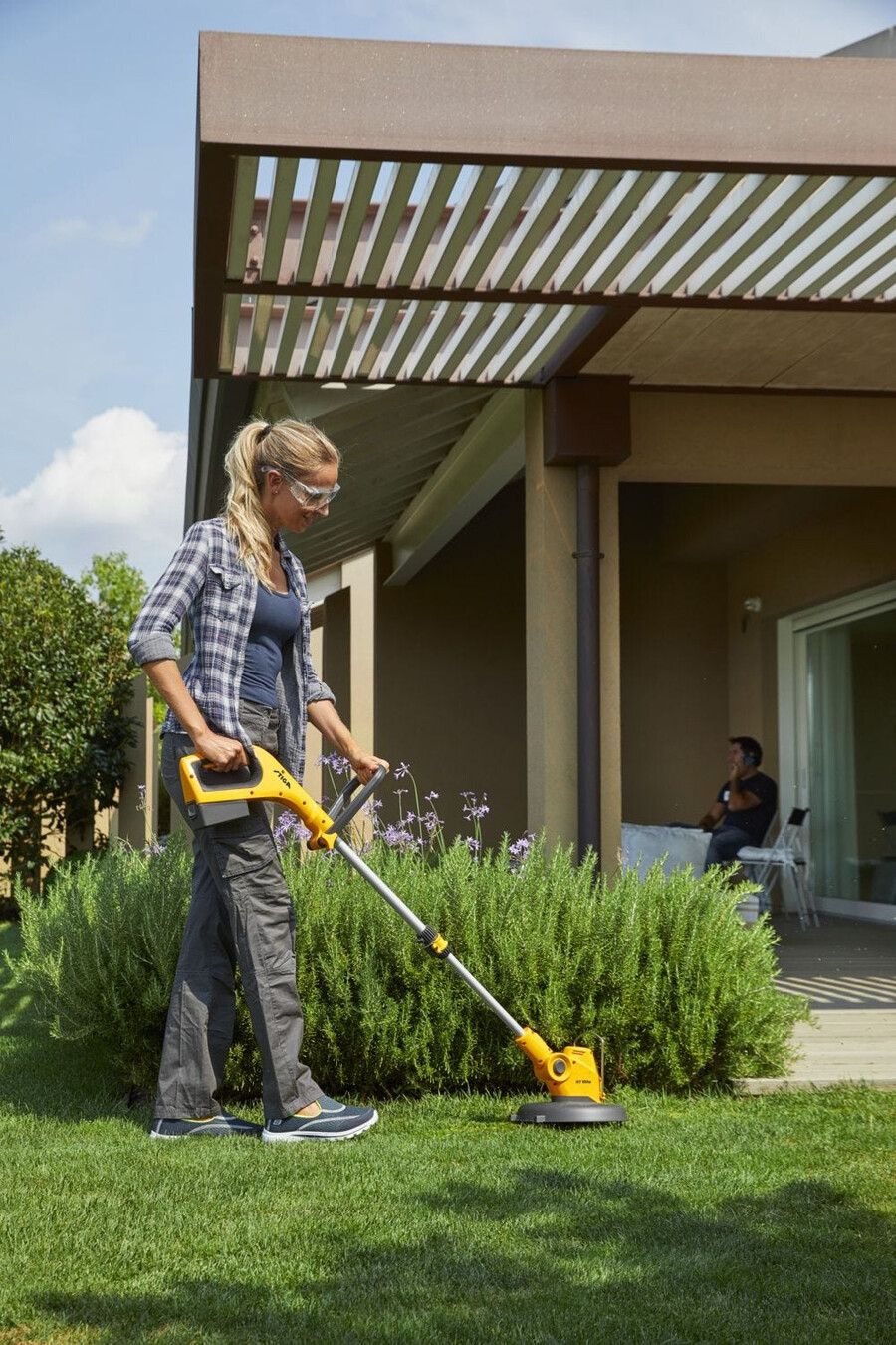 cordless lawn trimmer - gt 100e kit