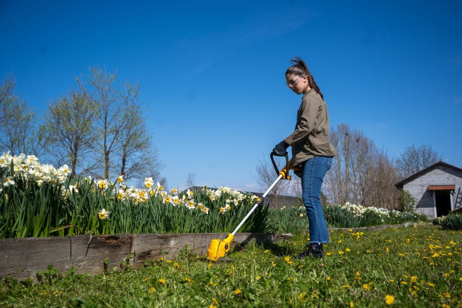 cordless lawn trimmer - gt 100e kit