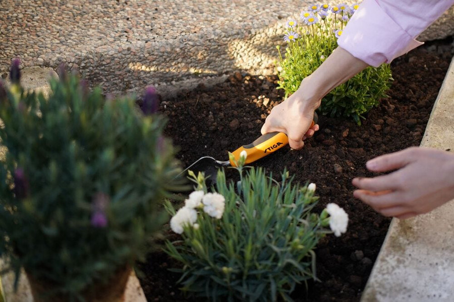 garden hand tool - transplanter trowel