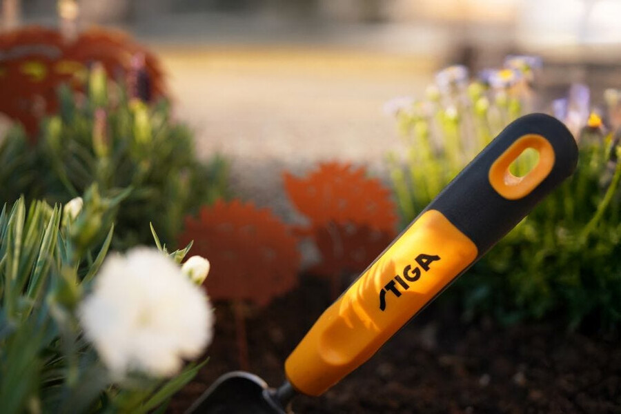 garden hand tool - transplanter trowel