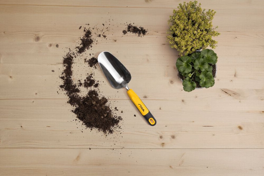 garden hand tool - hand trowel