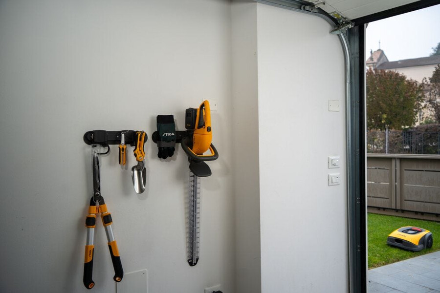manual pruning shear and saw - pruning snips