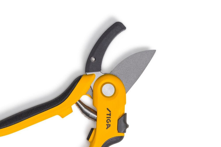 manual pruning shear and saw - anvil pruning shears