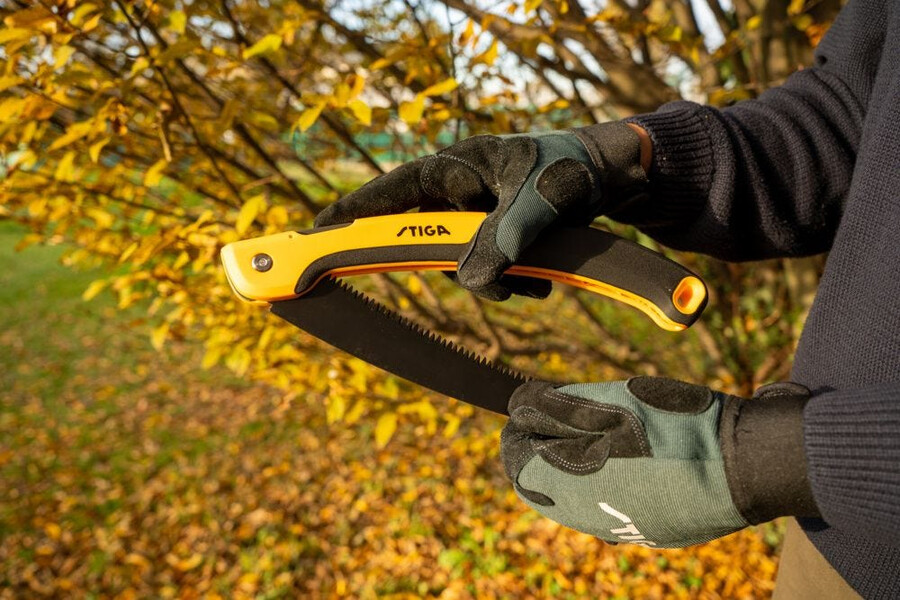 manual pruning shear and saw - folding pruning saw
