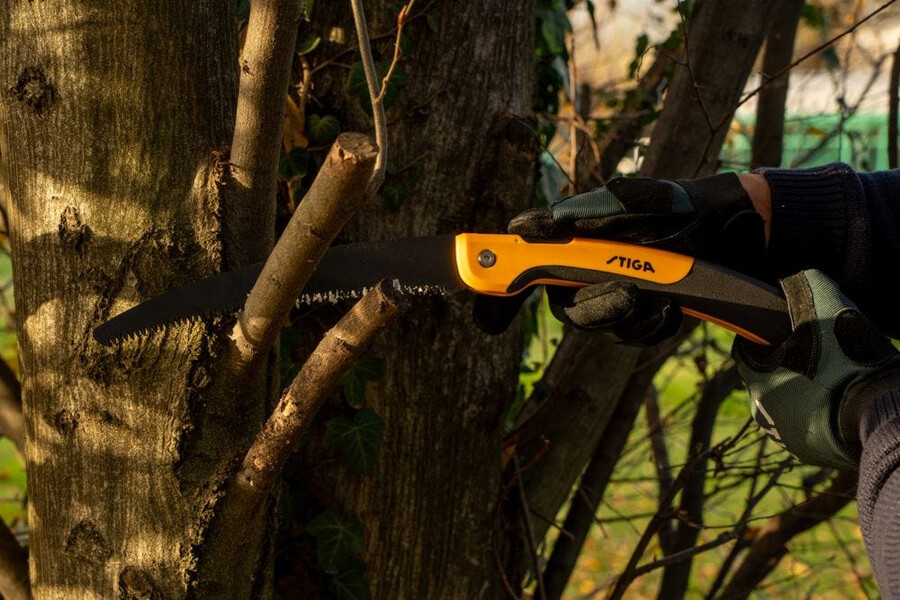 manual pruning shear and saw - folding pruning saw