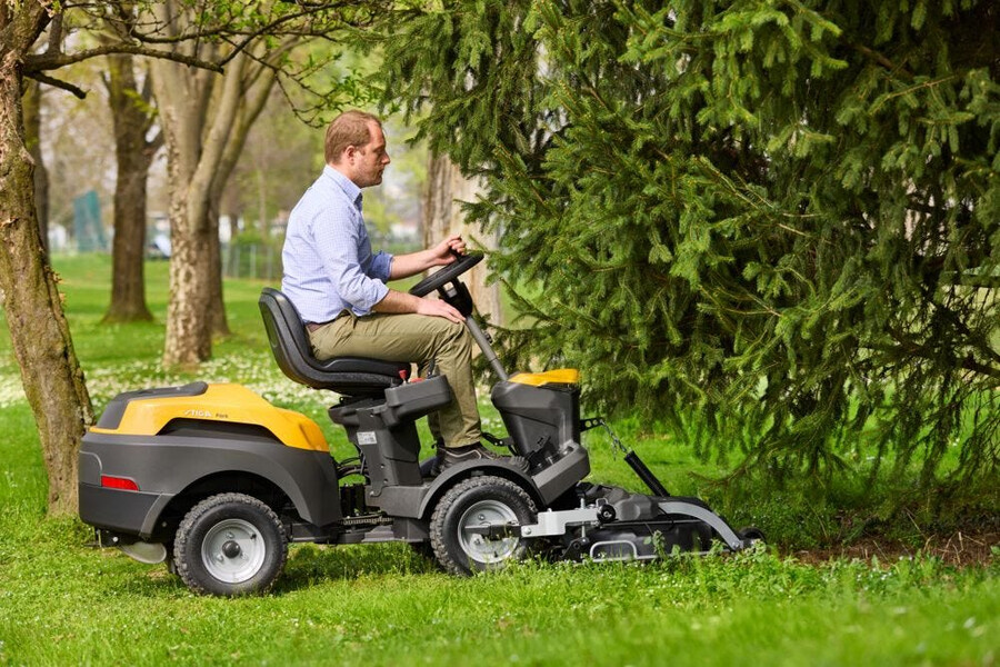petrol front mower - park 500 wx