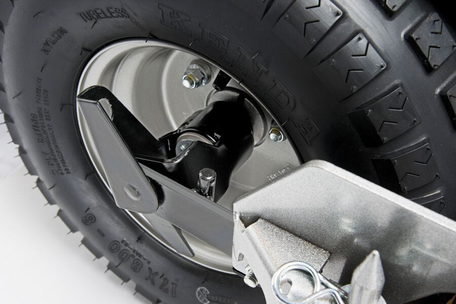 petrol front mower - park pro 900 awx